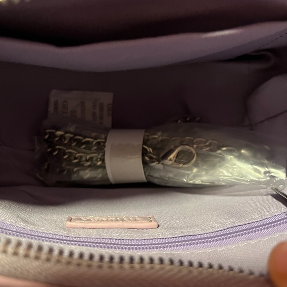 Vividora Lavender Crescent Shoulder Bag with Dust Bag and Shoulder Strap NWT - Picture 6 of 6